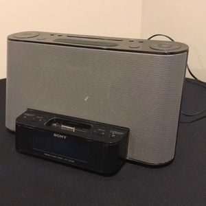 Sony FM/AM Radio ICF-CS10iP